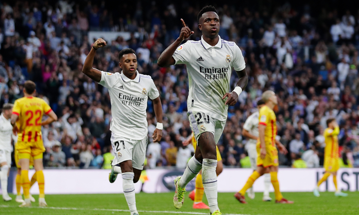 Los Blancos là gì?